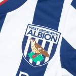 Equipación de la 1.ª equipación del West Bromwich Albion 2026/27 para niño Equipación de la 1.ª equipación del West Bromwich Albion 2026/27 para niño