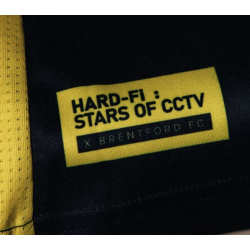 Niño Brentford 2025/26 Camiseta Especial Hard-Fi CCTV Niño Brentford 2025/26 Camiseta Especial Hard-Fi CCTV