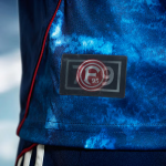 Camiseta Especial Niño Fortuna Düsseldorf 2025/26 Camiseta Especial Niño Fortuna Düsseldorf 2025/26
