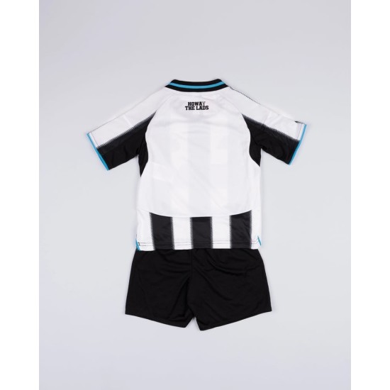 Conjunto Niño Newcastle United 2025/26 Local