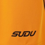 Pantalones cortos locales Wolverhampton Wanderers 2026/27 para mujer - Dorado Pantalones cortos locales Wolverhampton Wanderers 2026/27 para mujer - Dorado