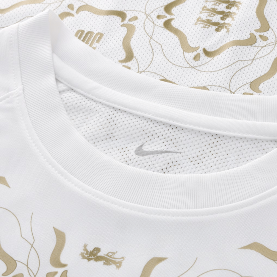 Camiseta Pre-Partido 500 Aniversario England Lionesses Niño – Blanco Camiseta Pre-Partido 500 Aniversario England Lionesses Niño – Blanco
