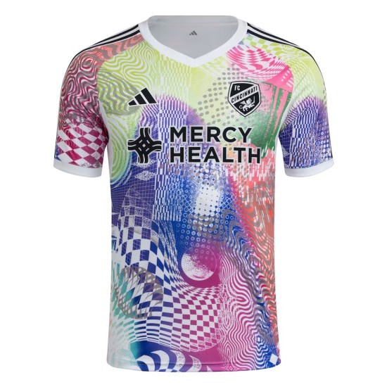 Camiseta de Pre-partido Tercera 2025 de FC Cincinnati para Mujer - Blanca Camiseta de Pre-partido Tercera 2025 de FC Cincinnati para Mujer - Blanca
